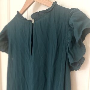 NWT Pinch Ruffle Sleeve Mid Length Dresss